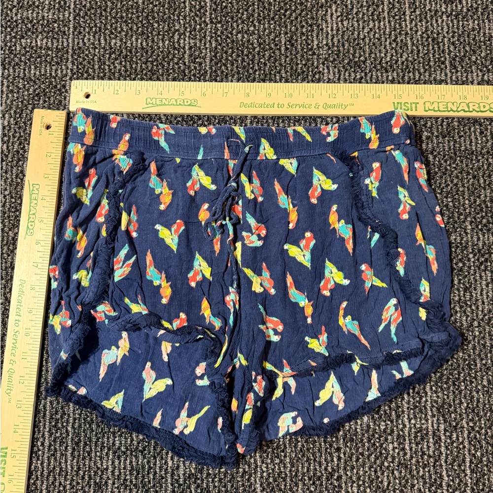Chip & Pepper Womens Shorts M Navy Lightweight Elastic Waist Parrot Print
